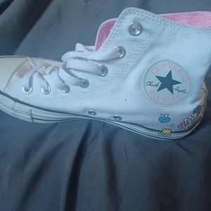 Hello kitty converse